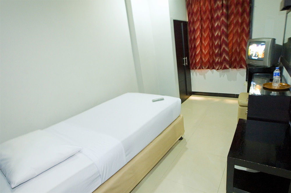 Hotel Celebes Macáçar Exterior foto
